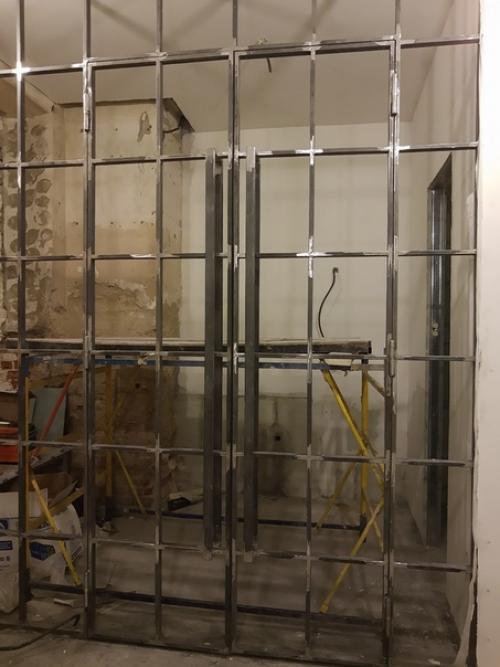 Всем привет сделал такую вот дверь - перегородку. 06