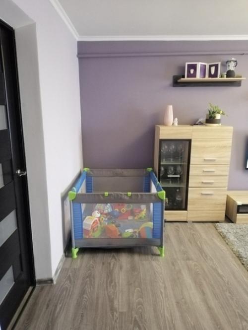 Сделали ремонт в гостиной, без особых дизайнерских заморочек. 02