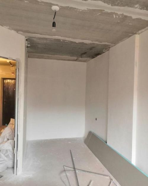 Ремонт в однушке.  Наш скромный ремонт окончен, кровать не ставили, может в будущем мы поставим.