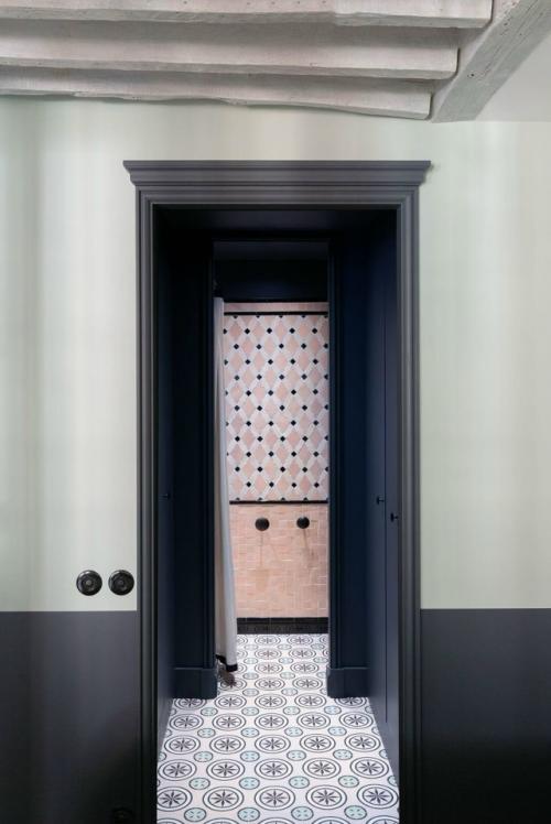 Небольшое пространство с парижским настроением. 06