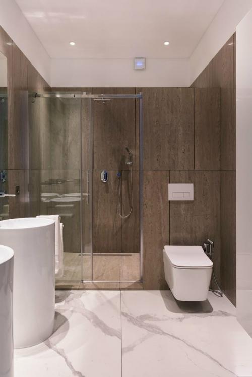 Эту квартиру на набережной Казанки дизайнер Тамара Стругова оформила для своего сына. 07