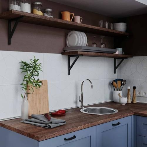 Двухуровневая квартира. На первом этаже находится кухня, гостиная и санузел.