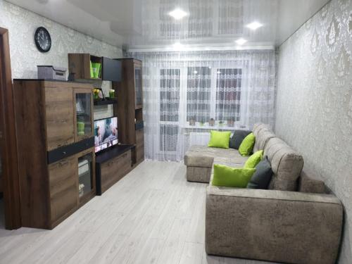 Нужен совет: сделали ремонт, но что-то мне не хватает в интерьере. 01