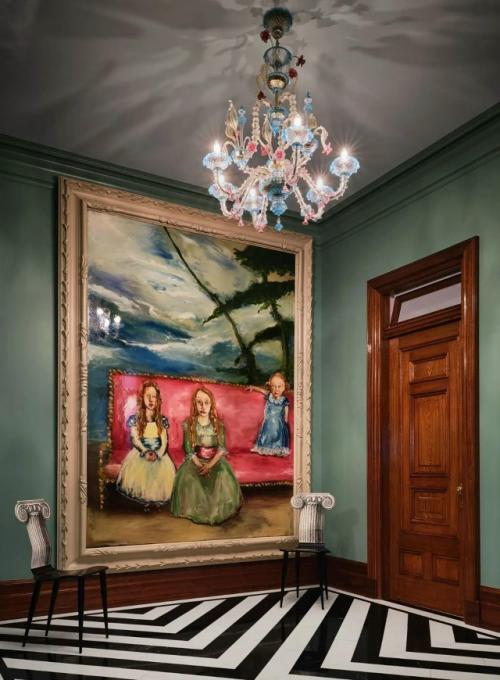 Эта квартира в легендарном доме Dakota стала семейным домом для хозяйки и её трёх дочерей. 03