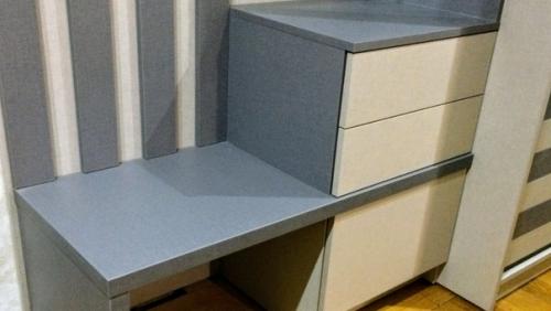 Прихожая, материал - лён эггер, с наружи ни одного винта, ни одной заглушки, по моему вышло зачётно? 04