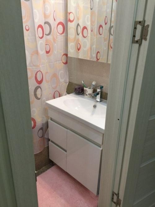 Делали ремонт сами, квартира планируется пока что под сдачу в аренду, поэтому без излишеств. 04