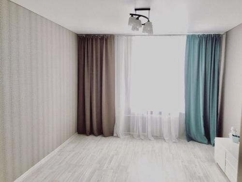 Делали ремонт сами, квартира планируется пока что под сдачу в аренду, поэтому без излишеств. 05