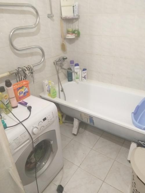 Было/стало.  Решили для экономии места соединить и попробовать вместить все в 1 помешении дабы туалет все равно абы как. 01