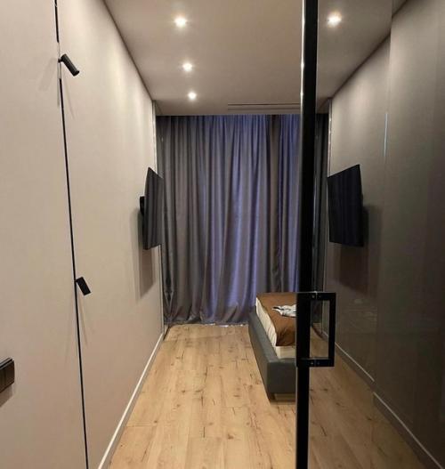 Квартира с интересным освещением. 01