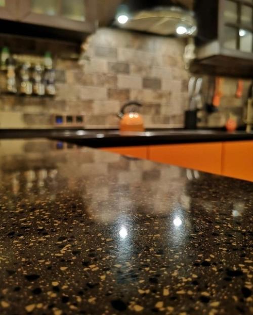 Нестандартное цветовое решение в кухне. 03