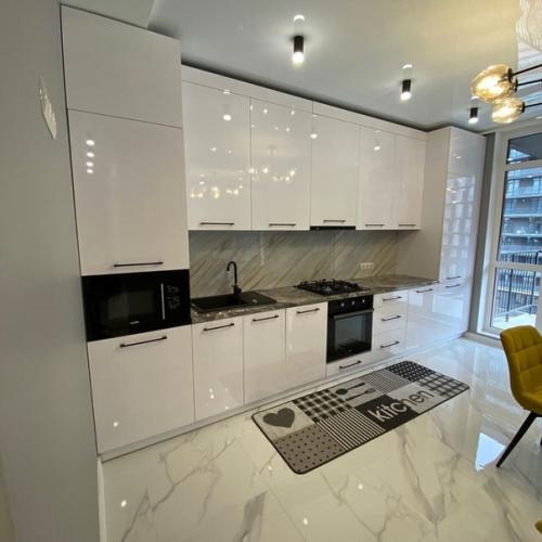 Потрясающий интерьер в сером цвете.