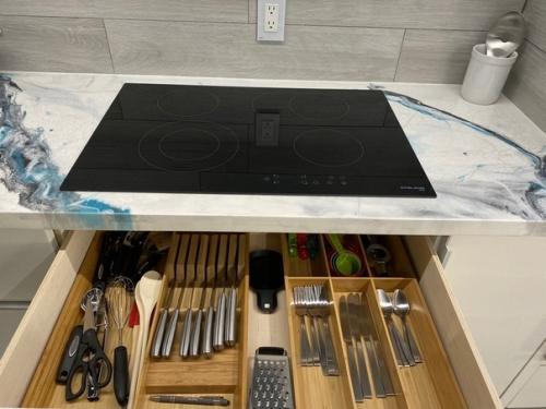 Вот такой ремонт руками мужа нашей подписчицы. 09