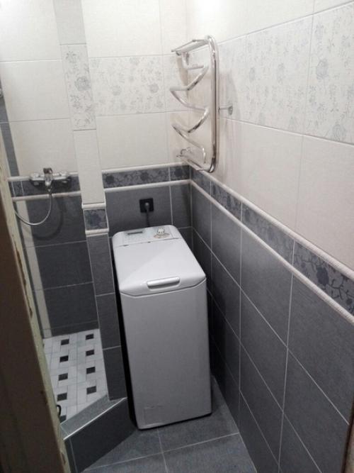 Вот такое нестандартное решение для душевой кабины. 04