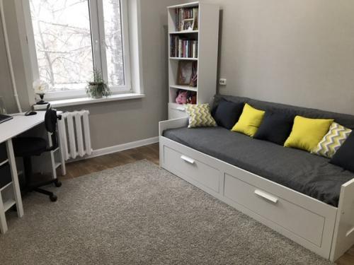 Сделали ремонт в детской, сыну 14.