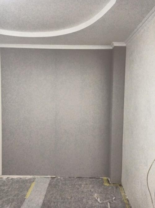 Совет.  Мы делаем ремонт, поклеили в первой комнате обои и стало видно стыки.