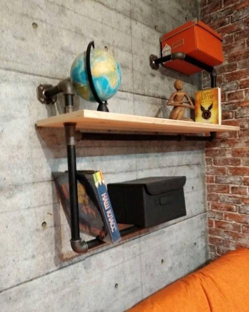 Делали ремонт сыну в комнате, сын захотел что-то в стиле лофт. 04