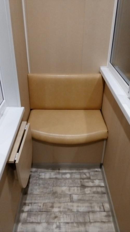 Вот такую красоту навели с мужем на балконе. 01