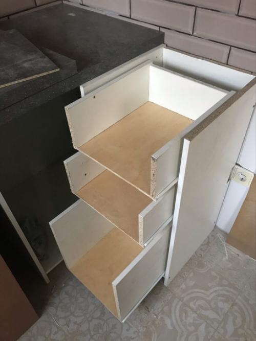 Ну представляете, такую кухню собрала девчонка своими руками. 08