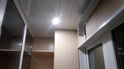 Вот такую красоту навели с мужем на балконе. 06