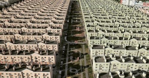 Вот такая вот альтернатива привычным нам многоэтажкам. 01