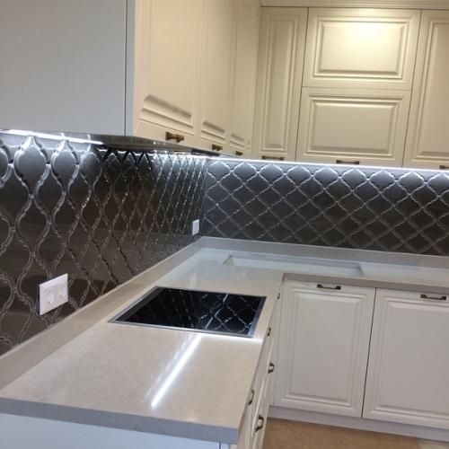 Укладка фартука на готовую кухню. 08