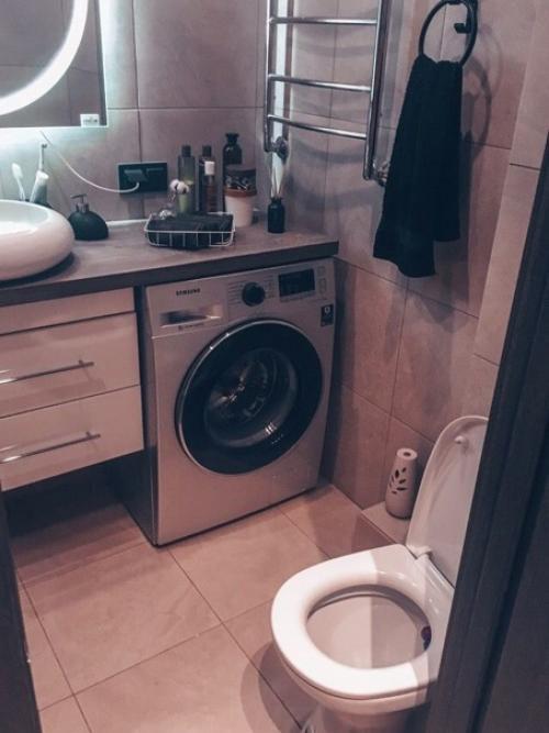 Как в обычном санузле можно сделать настолько уютное пространство. 03