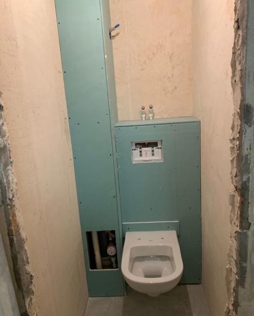 Купили вторичку, живем и постепенно мы делаем ремонт. 04