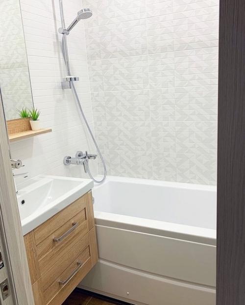 Купили вторичку, живем и постепенно мы делаем ремонт. 08