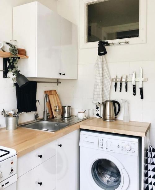 Маленькая светлая кухонька. 06