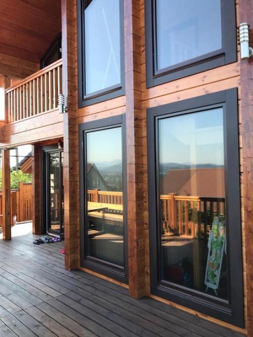 Строительство и отделку дома из клееного бруса закончили. 07