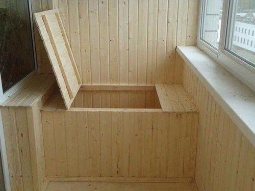 А на балконе вполне можно организовать.