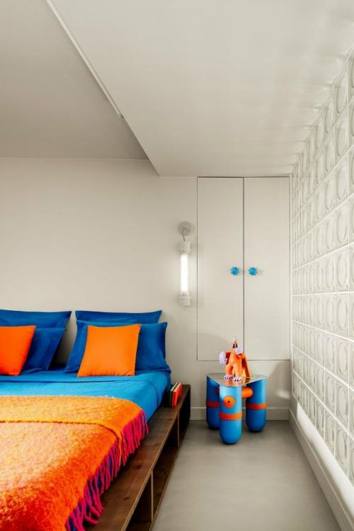 Эра дофамина: яркая квартира в Париже. 01