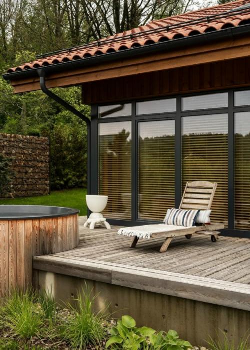 Этот дом под минском - отличный пример того, как функциональность и эстетика могут идти рука об руку. 08