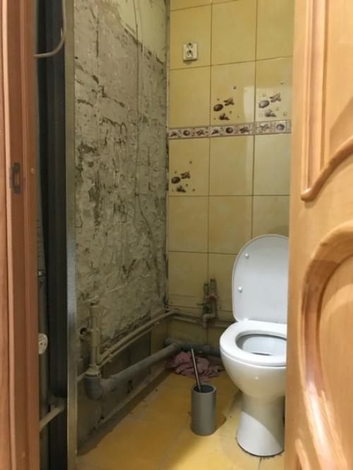 Ура!  Буквально 30 минут назад доделали туалет.