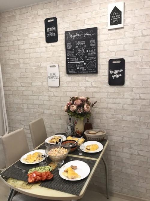 Моя кухня.  Всё мне нравится, только стена выглядит пустой. 02