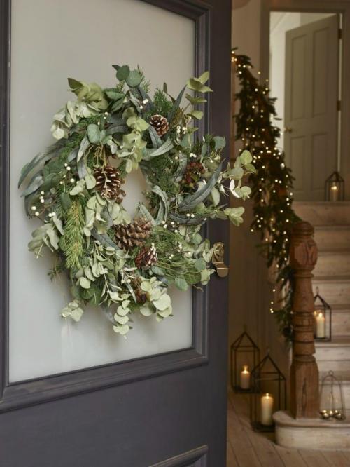 Как украсить коридор к новому году. 05