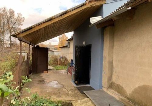 Как вам гapaж снаружи гараж как гараж. 04