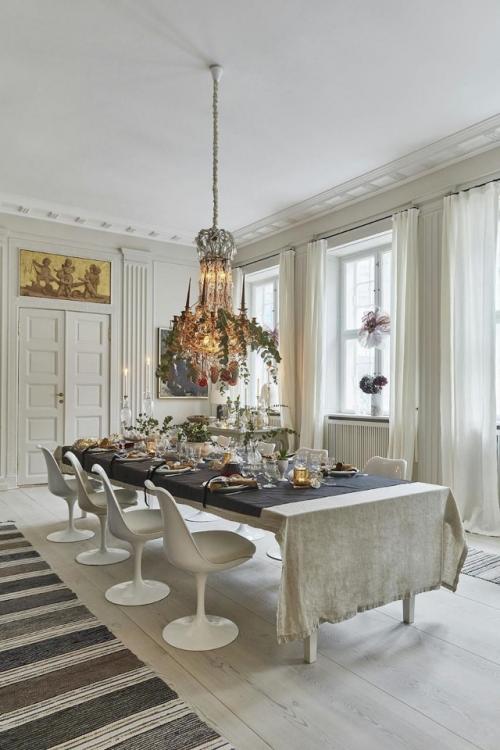 Жозефина шталь выросла в художественной семье - и этот бэкграунд чувствуется в каждом её рождественском декоре. 08