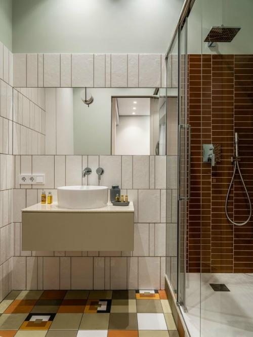 Интерьер создали для творческого владельца, которому близка эстетика свободы и эксперимента.  