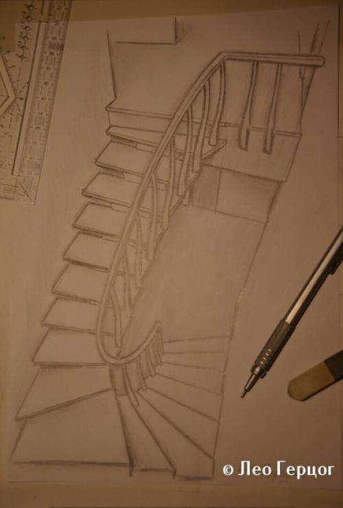 Лестница на второй этаж в частном доме.