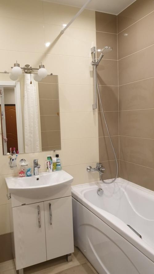 Наша квартира к сожалению уже продали, поэтому без текстиля и мебели. 03