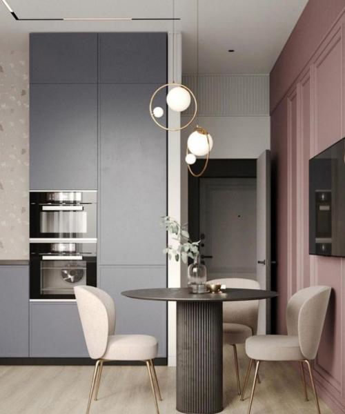 Удачный дизайн кухни - гостиной в серой цветовой гамме.