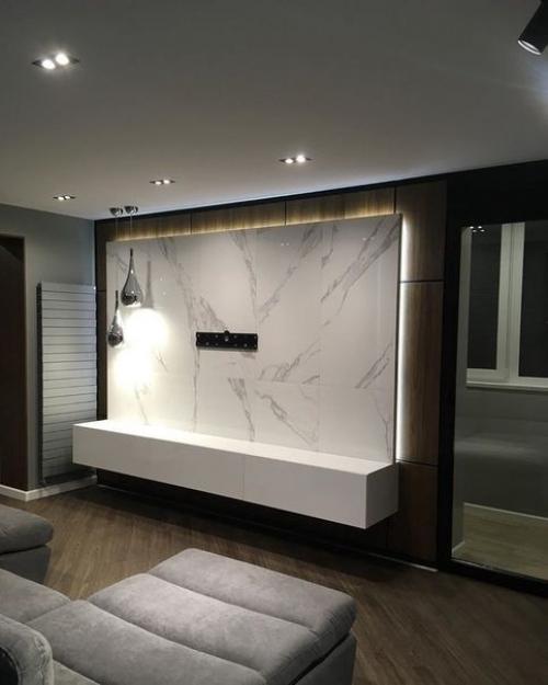 Лишь в том случае, если уж собираетесь делать ремонт своими силами. 06