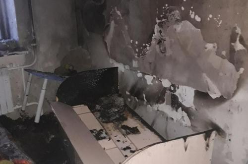 Тюменец Андрей сулимовский организовал сбор средств и отремонтировал с соседями по микрорайону квартиру молодой мамы после пожара в суходолье. 01