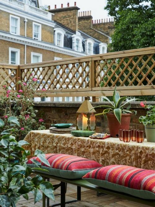 Небольшая квартира в кенсингтоне преобразилась из стандартного жилья в оригинальное пространство с элементами неожиданности. 03