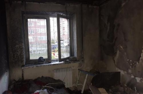 Тюменец Андрей сулимовский организовал сбор средств и отремонтировал с соседями по микрорайону квартиру молодой мамы после пожара в суходолье. 02