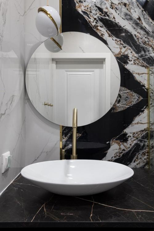 На скромной площади удалось разместить всё необходимое без ущерба для стиля. 05