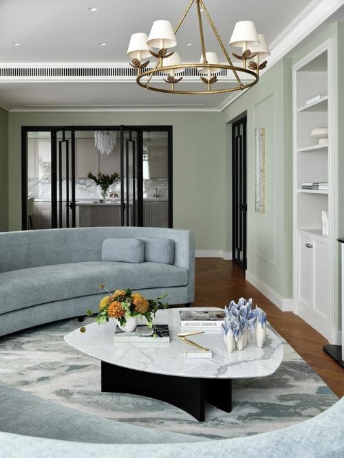 Квартира в Москве, где классика встречается с современностью. 04