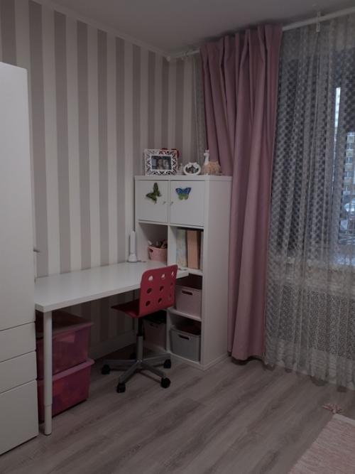 Вот такой ремонт мы дочурке в комнате сделали. 02