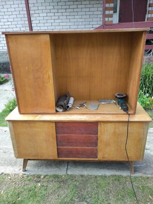 Интересная реставрация старой мебели.